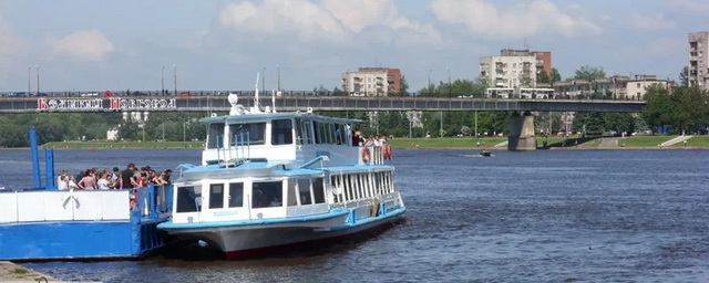 Между Великим Новгородом и деревней Взвад запустят скоростные пассажирские катера
